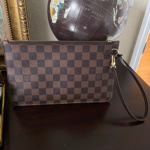 *SOLD*Louis Vuitton Neverfull GM Pochette Damier